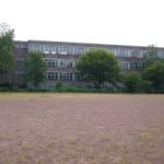 Sanierung eines Tennen-Spielplatzes an einer Schule in Köln - Dioxin Kontamination